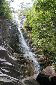 多羅多羅の滝